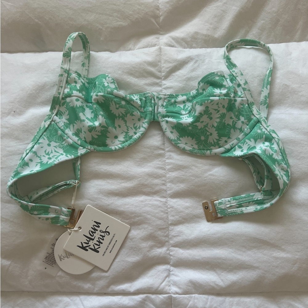 Kulani kinis green small top
